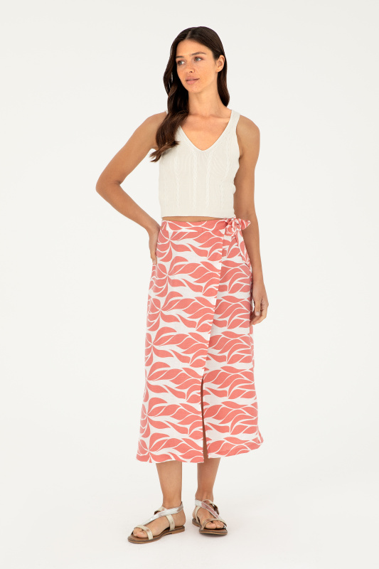 коралловый