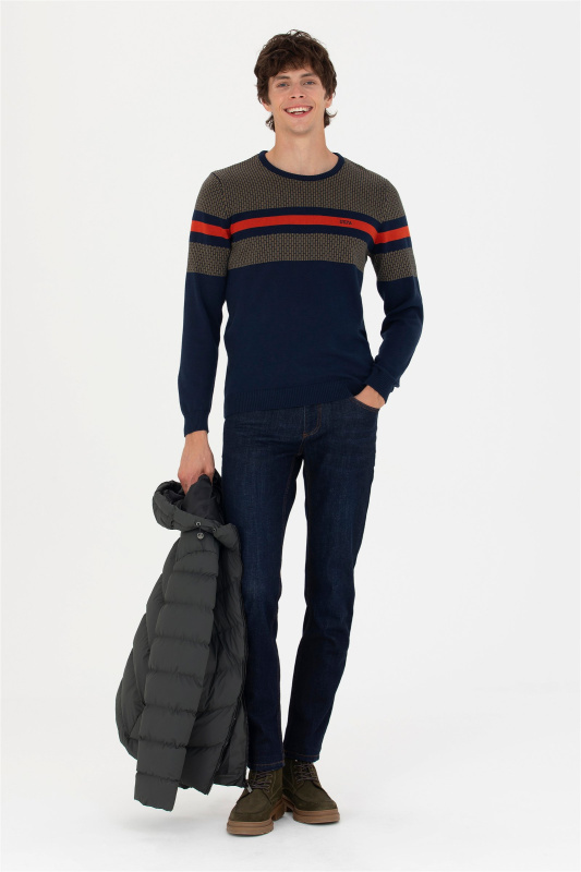 темно-синий