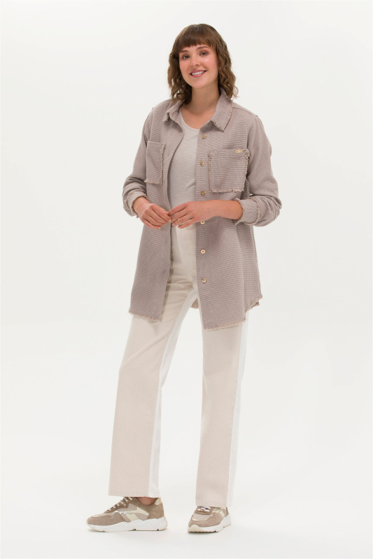 светло-бежевый