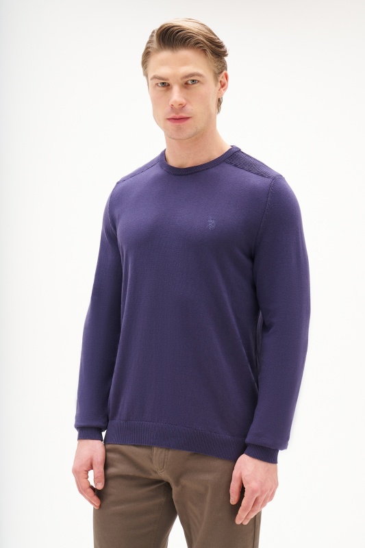 фиолетовый