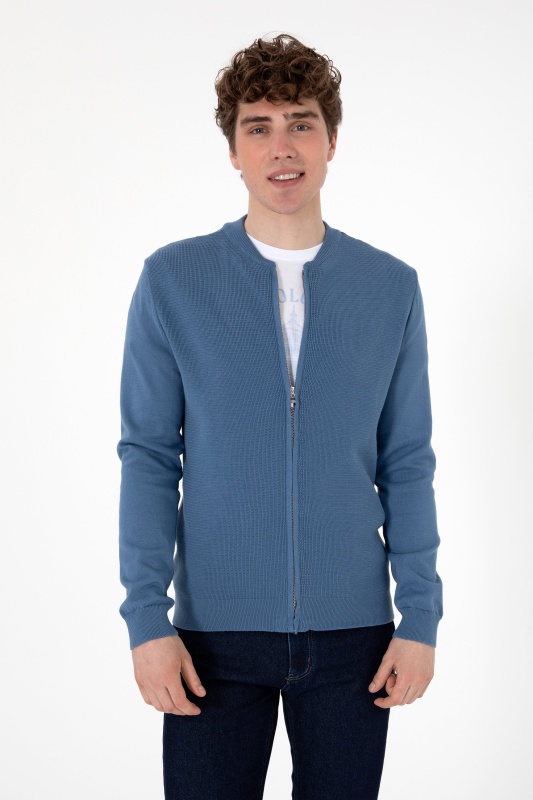 темно-голубой