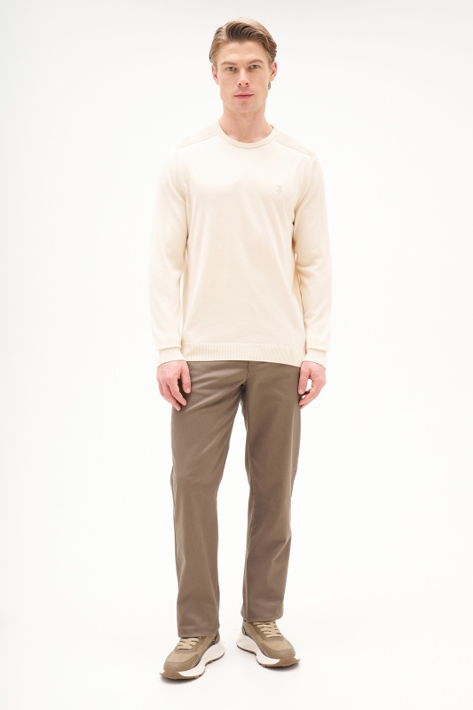 коричневый