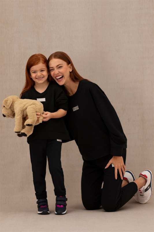Свитшот с нашивкой для девочек - G084SZ0820CANBYKIDS23K-E Толстовка жен. детс. (VR046, 9_10)