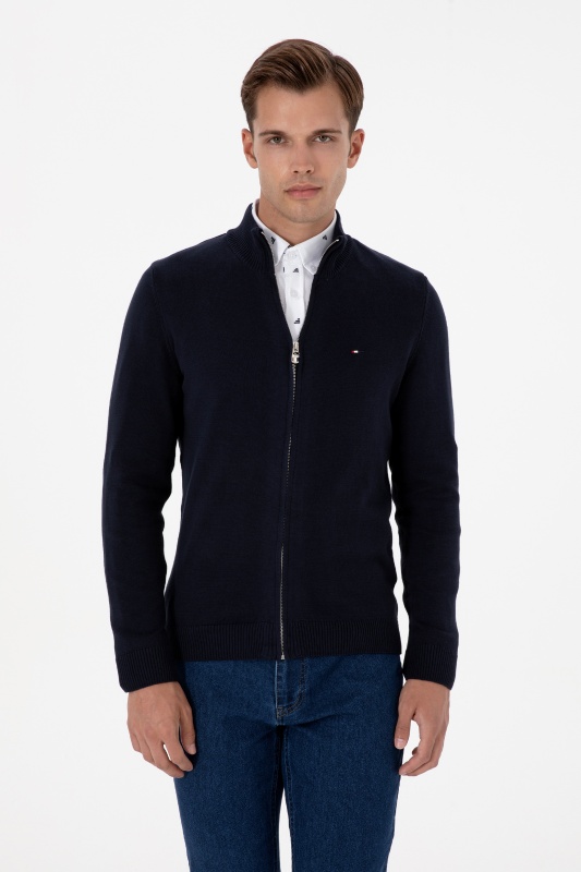 темно-синий