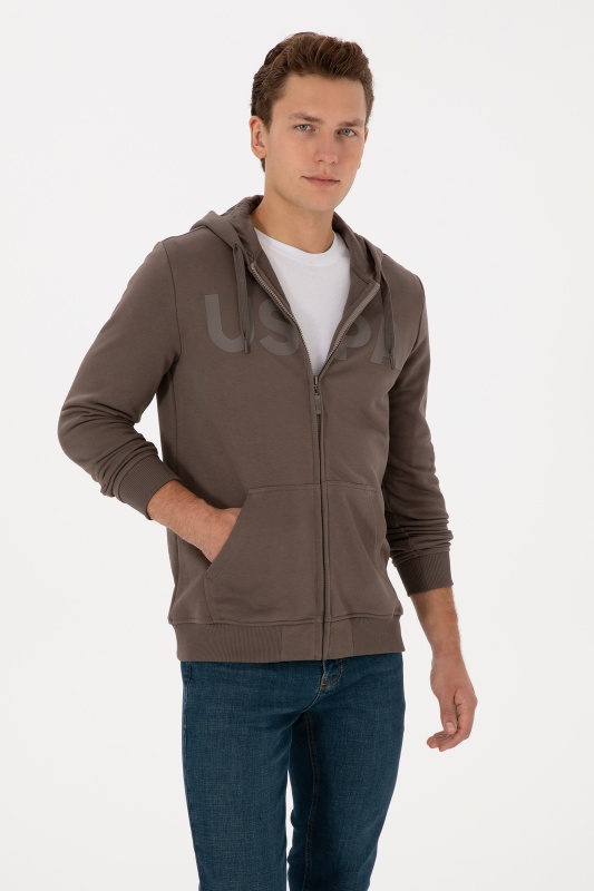 светло-коричневый