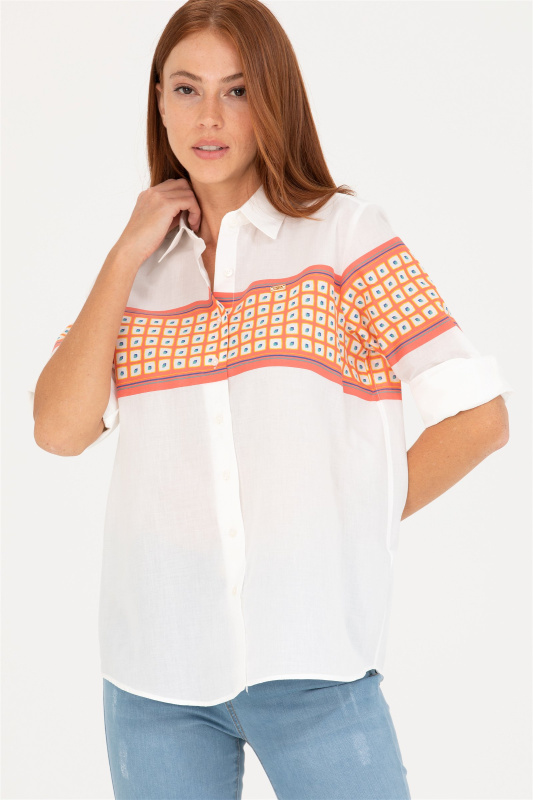 коралловый