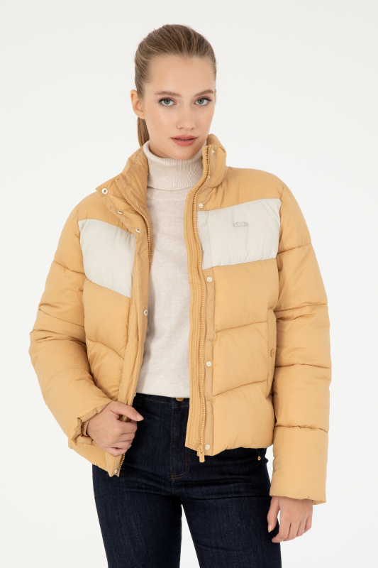 коричневый