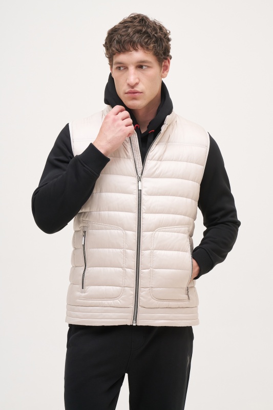 серо-бежевый