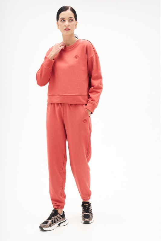 коралловый