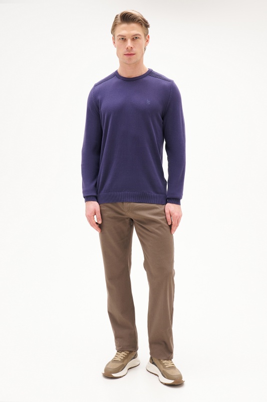 коричневый