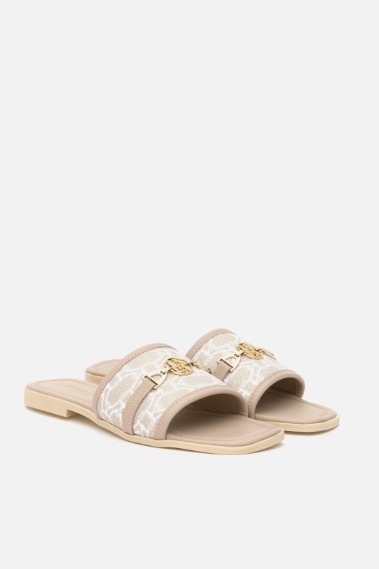 серо-бежевый