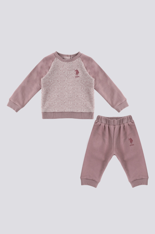 светло-розовый