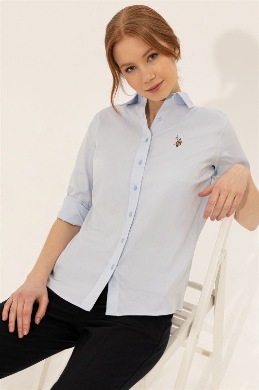 светло-голубой