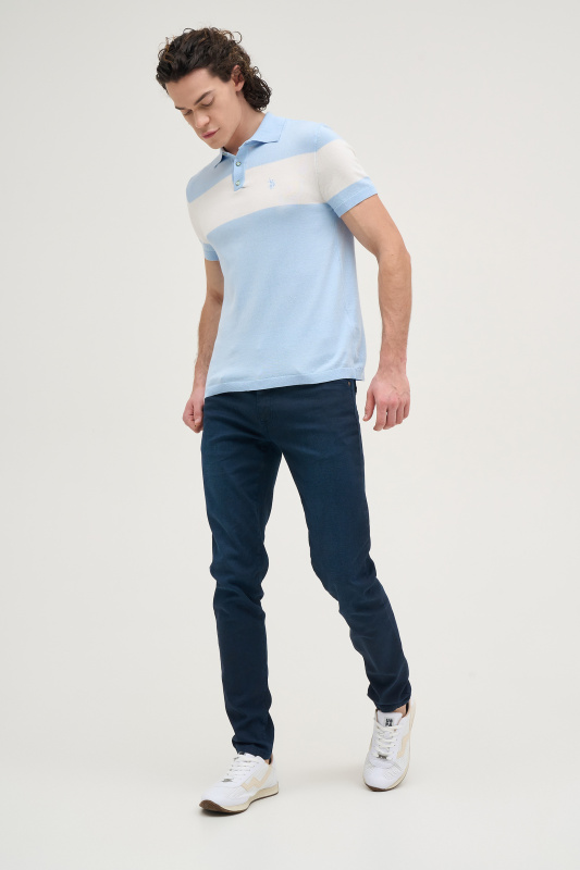 темно-синий