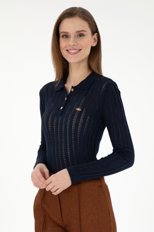 темно-синий