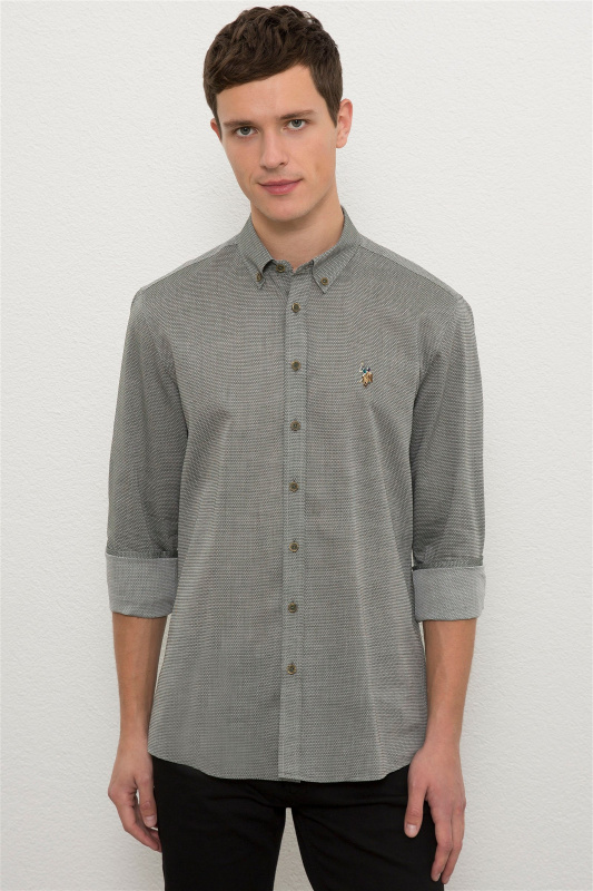 темно-зеленый