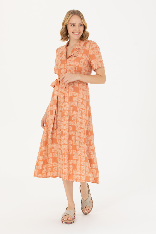 коралловый