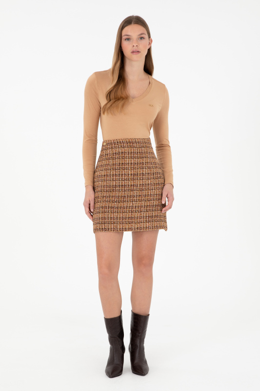 коричневый коричневый