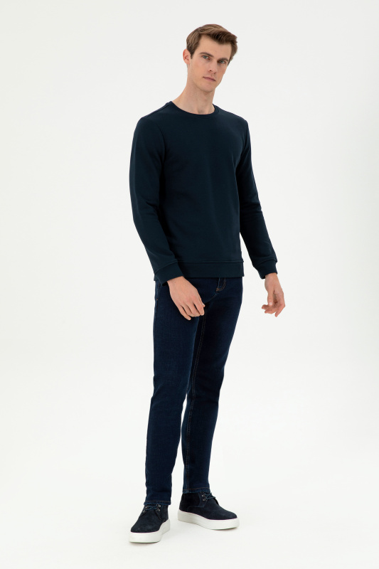 темно-синий