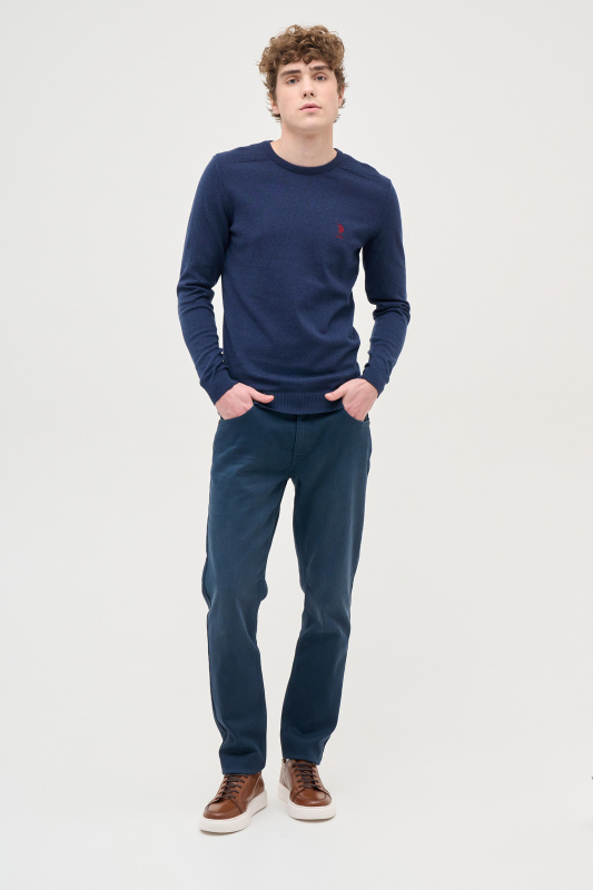 темно-синий