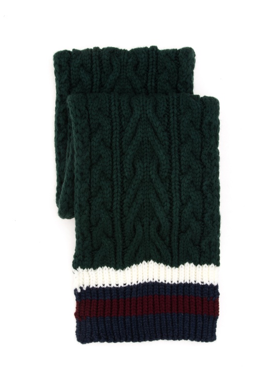 темно-зеленый