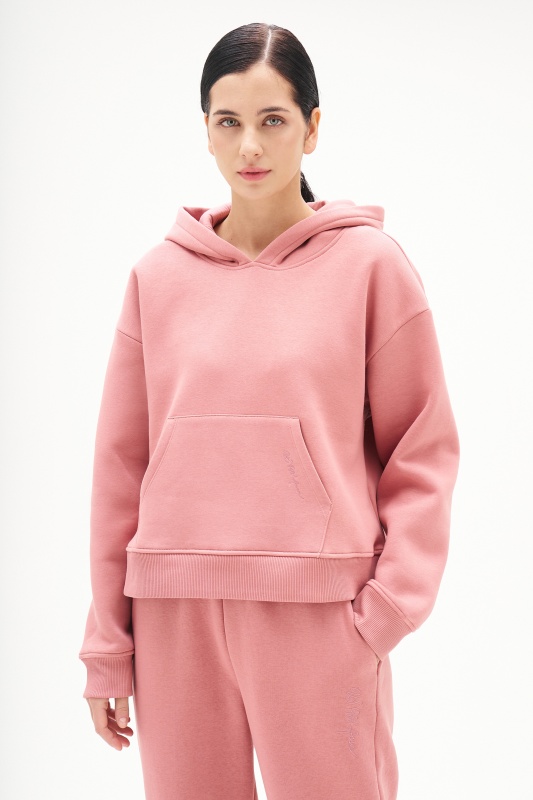 светло-розовый