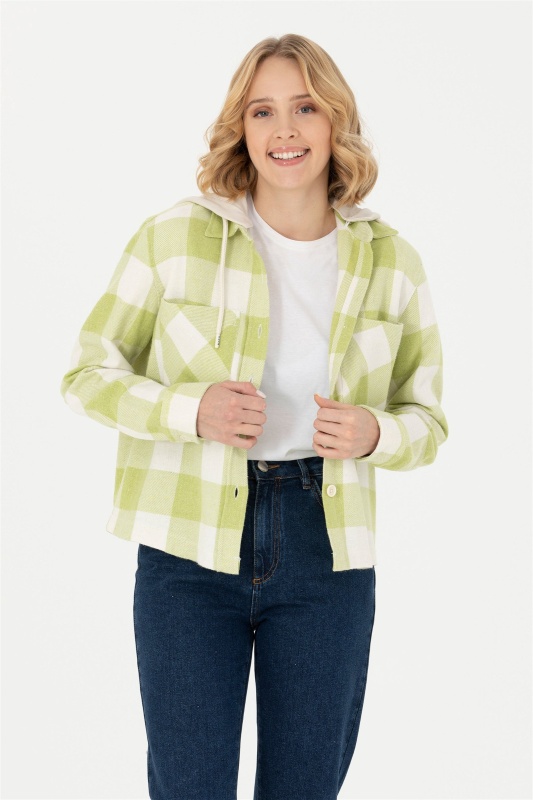 светло-зеленый