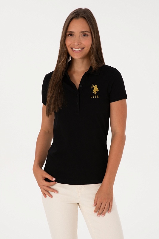 Футболка-поло U.S. Polo Assn. из хлопка, который обеспечивает воздухопроницаемость и комфорт в течение дня. Приталенный крой подчеркивает силуэт, а эластичная фактура материала обеспечивает удобную посадку. Отложной воротник и планка на пуговицах придают футболке-поло классический вид, а вышитый логотип бренда дополняет дизайн.<br />
<br />
Особенности изделия:<br />
• Приталенный крой<br />
• Отложной воротник<br />
• Планка на пуговицах<br />
• Вышитый логотип<br />
<br />
Цвет: черный<br />
Состав: <br />
Уход: бережная стирка при 30°C<br />
Страна производства: Турция<br />
Рост: ; Параметры: ; Размер на модели:  - G082SZ0110MTS02225_011 Футболка жен. (VR046, XS)